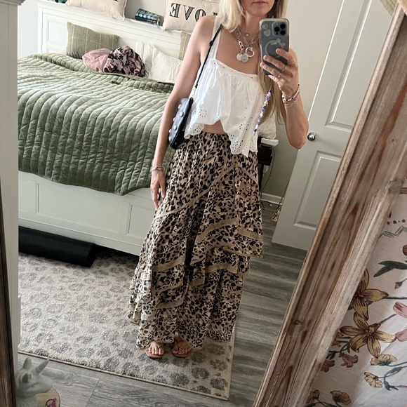 Meet your Posher, Mindy - Picture 7 of 16